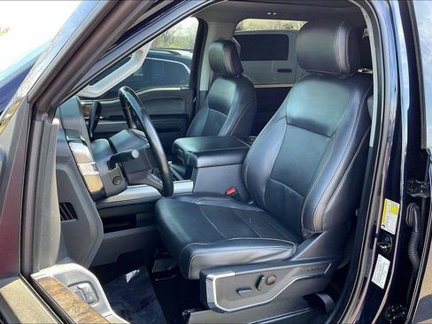 Used 2023 Ford F250 Lariat w/ Sport Appearance Package image 24