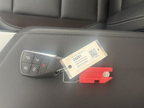 Used 2025 Chevrolet Equinox EV RS w/ Active Safety Package 3 FWD image 24