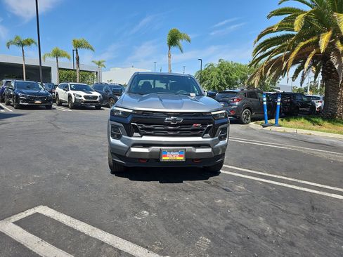 Used 2024 Chevrolet Colorado Z71 w/ Advanced Trailering Package AWD/4WD image 2