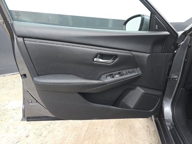 Used 2024 Nissan Sentra SV FWD image 21