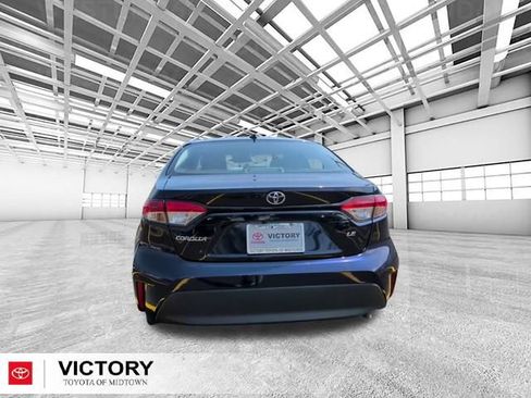 Used 2024 Toyota Corolla LE FWD image 6