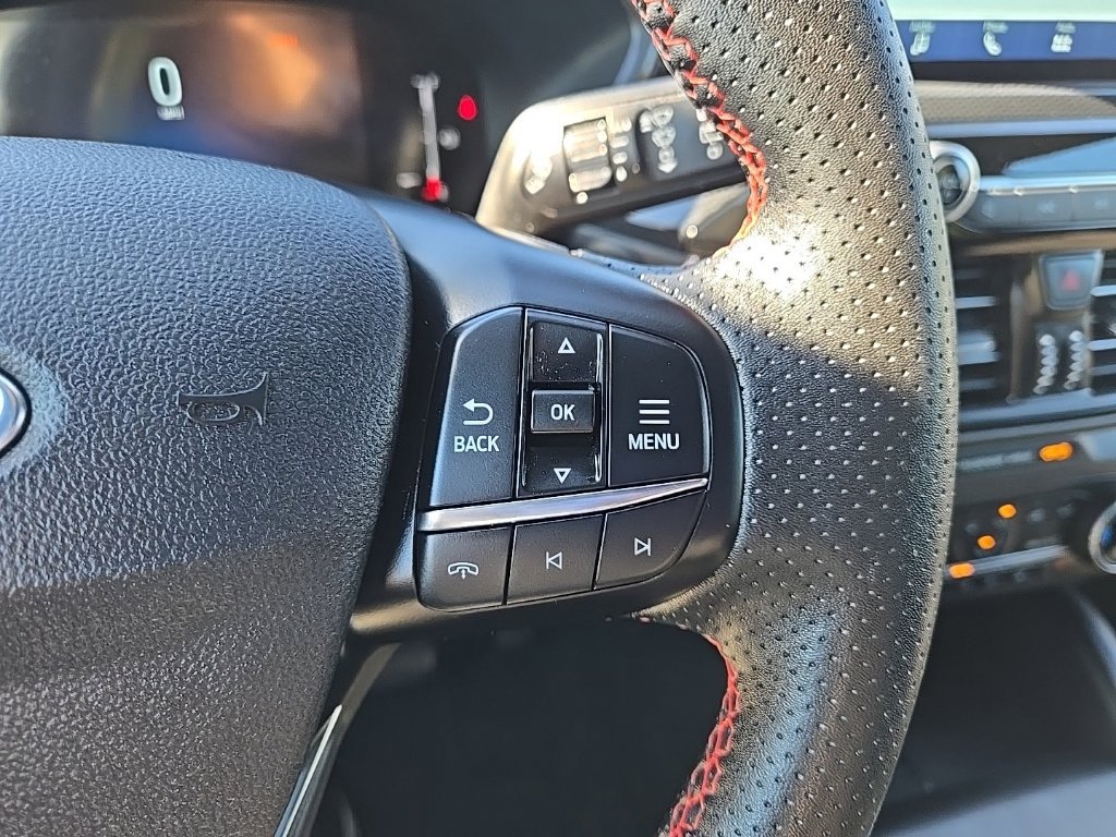 Used 2025 Ford Escape ST-Line Select AWD/4WD image 18