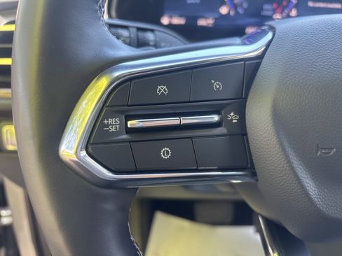 Used 2025 Chevrolet Traverse Z71 AWD/4WD image 20