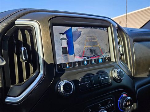 Used 2020 GMC Sierra 2500 AT4 w/ AT4 Premium Package image 28