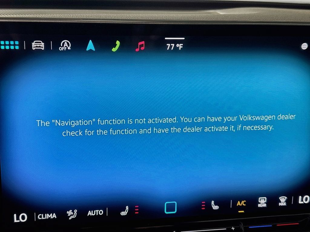 Certified 2025 Volkswagen Tiguan SE FWD image 17