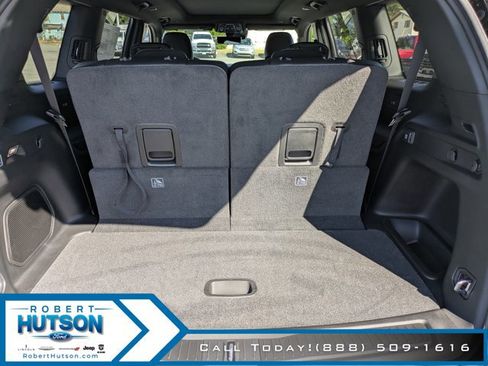 New 2026 Jeep Grand Cherokee L Limited RWD image 11