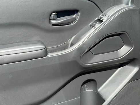 New 2026 Nissan Frontier S image 19