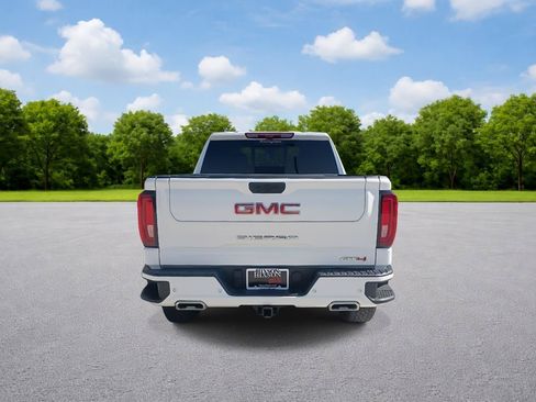 Used 2026 GMC Sierra 1500 AT4 w/ Technology Package AWD/4WD image 6