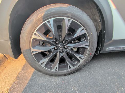 Used 2024 MAZDA CX-90 Plug-In Hybrid w/ Premium Pkg AWD/4WD image 6