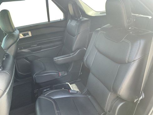 Used 2020 Ford Explorer ST w/ Premium Technology Package AWD/4WD image 13