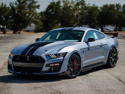 Used 2022 Ford Mustang Shelby GT500 w/ Carbon Fiber Track Pack