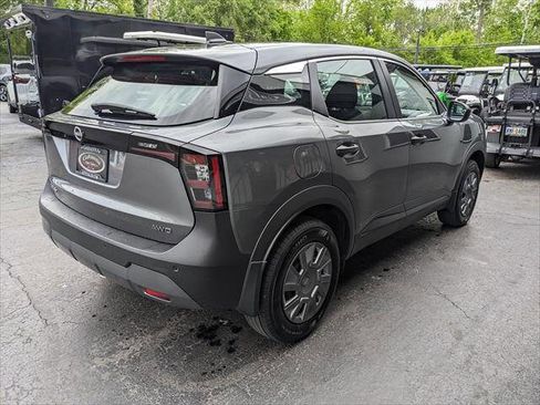 Used 2025 Nissan Kicks S AWD/4WD image 5