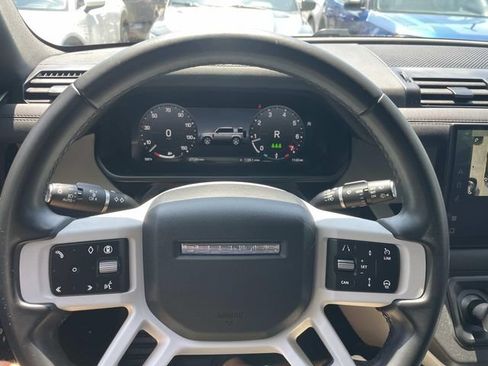 Used 2025 Land Rover Defender 110 S AWD/4WD image 27