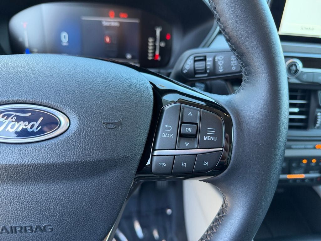 Used 2024 Ford Escape Active AWD/4WD image 16
