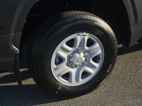 New 2026 Toyota Tundra SR image 6