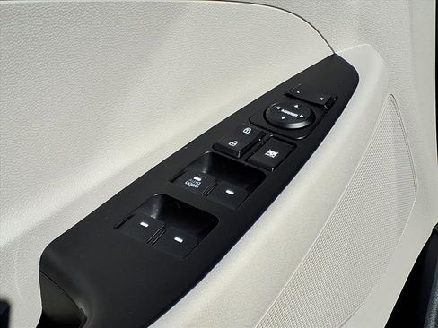 Used 2016 Hyundai Tucson SE image 8