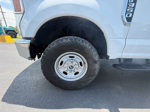 Used 2022 Ford F350 XL w/ Power Equipment Group AWD/4WD image 10