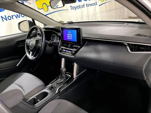 Certified 2023 Toyota Corolla Cross LE AWD/4WD image 14