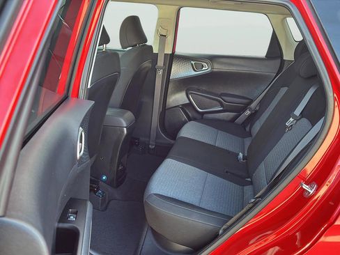 Used 2022 Kia Soul GT-Line image 13