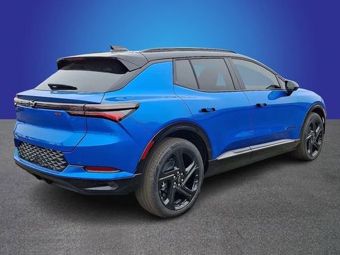 New 2026 Chevrolet Equinox EV RS image 3