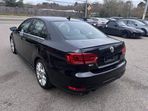 Used 2014 Volkswagen Jetta GLI FWD image 3