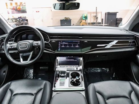 Certified 2022 Audi Q8 Premium Plus image 13
