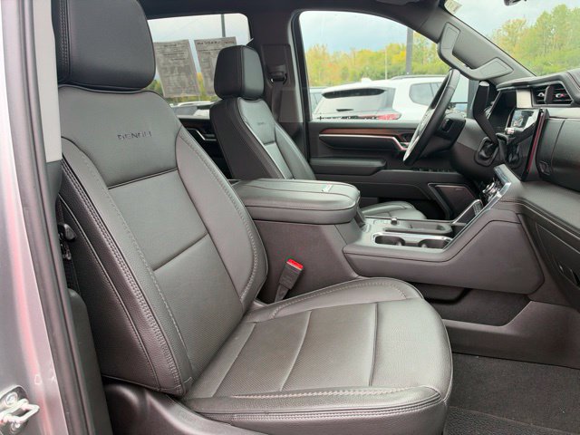 Used 2025 GMC Sierra 2500 Denali w/ Denali Reserve Package AWD/4WD image 11