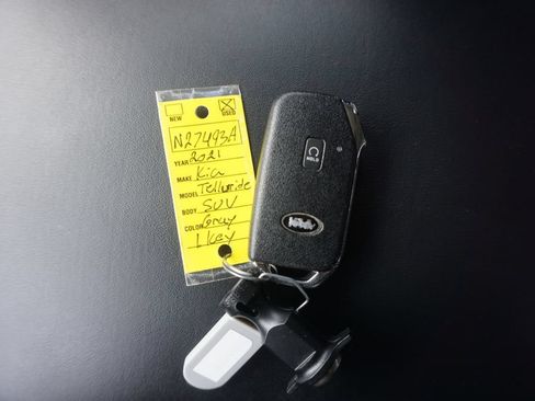 Used 2021 Kia Telluride EX w/ EX Premium Package AWD/4WD image 36