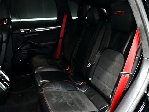 Used 2017 Porsche Cayenne GTS image 38