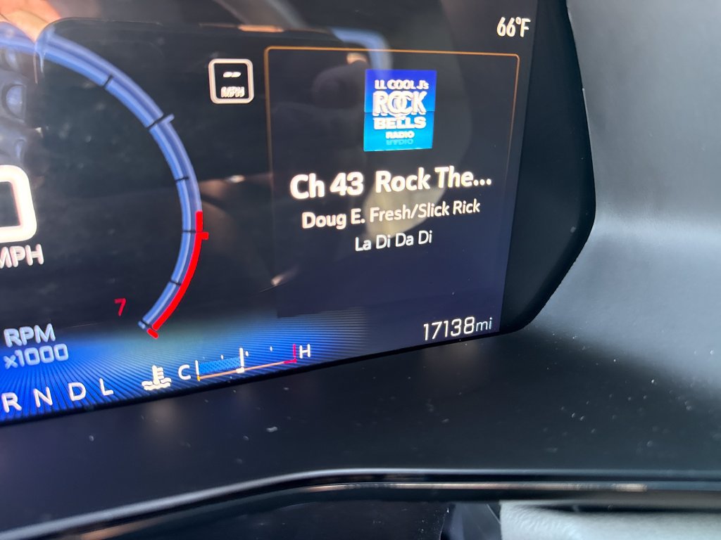 Used 2024 Chevrolet Colorado ZR2 w/ Technology Package AWD/4WD image 19