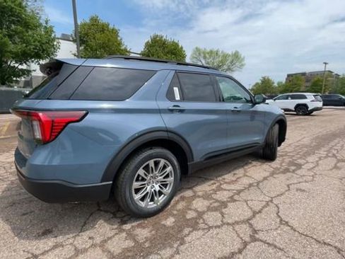New 2026 Ford Explorer Active w/ Active Comfort Package AWD/4WD image 8