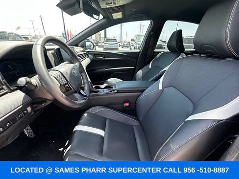 Used 2025 Toyota Camry SE w/ Convenience Package FWD image 16