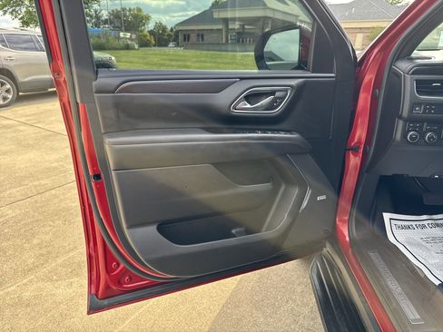 Used 2022 Chevrolet Tahoe RST w/ Luxury Package image 9