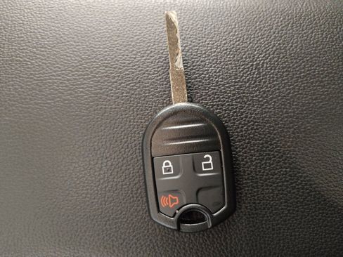 Used 2018 Ford Escape SE FWD image 32