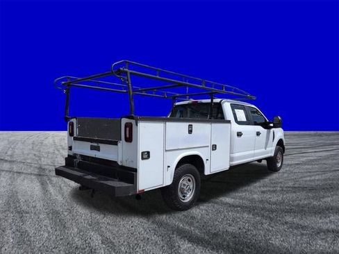 Used 2021 Ford F250 XL w/ Power Equipment Group AWD/4WD image 4