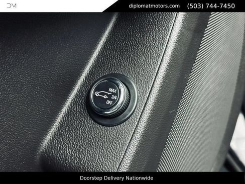 Used 2019 Chevrolet Traverse LT AWD/4WD image 34