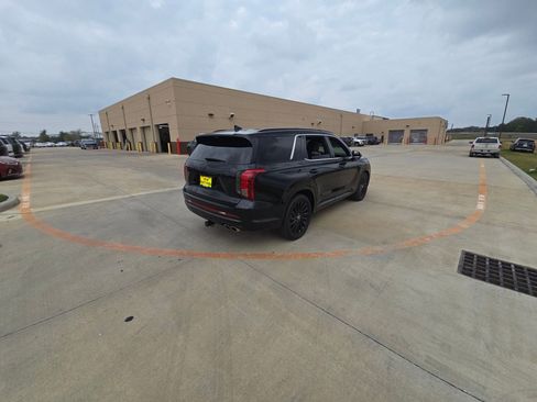 Used 2024 Hyundai Palisade Calligraphy image 27