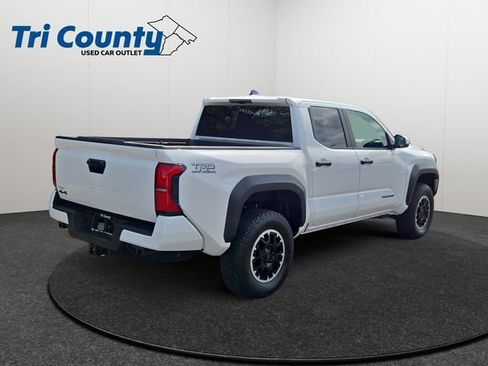 Certified 2026 Toyota Tacoma TRD Off-Road AWD/4WD image 7