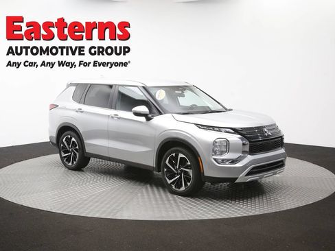 Used 2024 Mitsubishi Outlander SE FWD image 49
