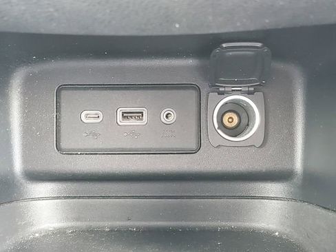 Used 2019 Chevrolet Equinox LT FWD image 22