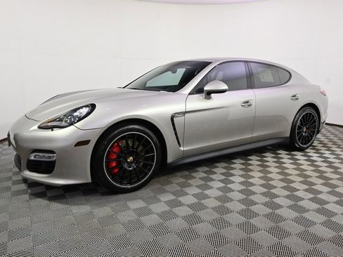 Used 2013 Porsche Panamera GTS image 2
