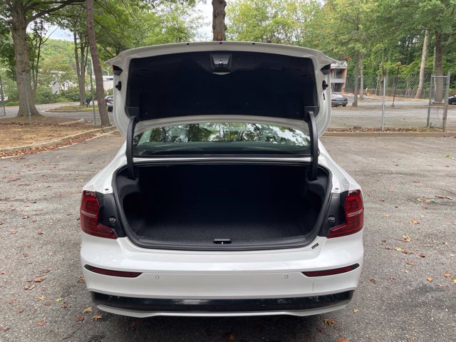 Certified 2023 Volvo S60 B5 Plus AWD/4WD image 16
