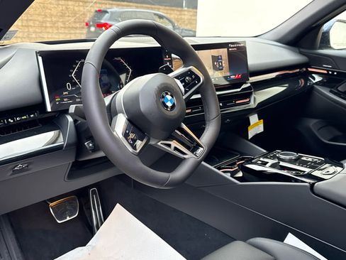 New 2026 BMW 530i xDrive w/ M Sport Package image 9