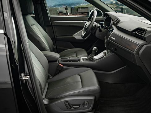 Certified 2024 Audi Q3 2.0T Premium w/ Convenience Package image 25