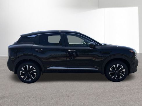 New 2025 Nissan Kicks SV w/ SV Premium Package image 34