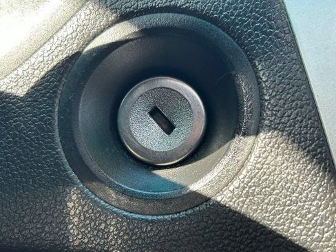 Used 2012 Ford Explorer XLT FWD image 43