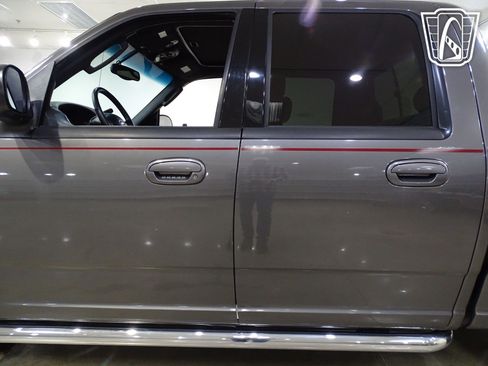 Used 2002 Ford F150 Harley-Davidson image 30