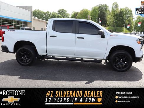 Used 2022 Chevrolet Silverado 1500 Custom Trail Boss w/ LPO, Dark Essentials Package AWD/4WD image 1