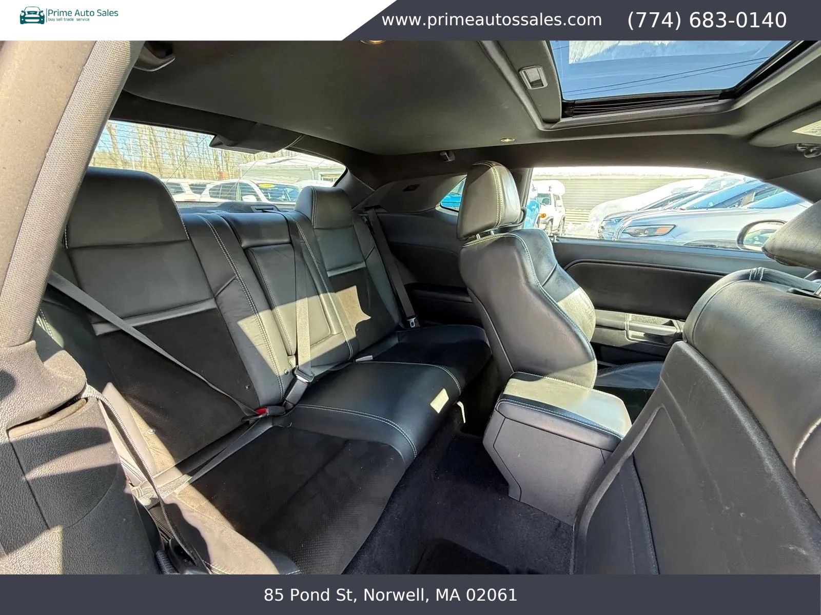 Used 2014 Dodge Challenger R/T RWD image 17