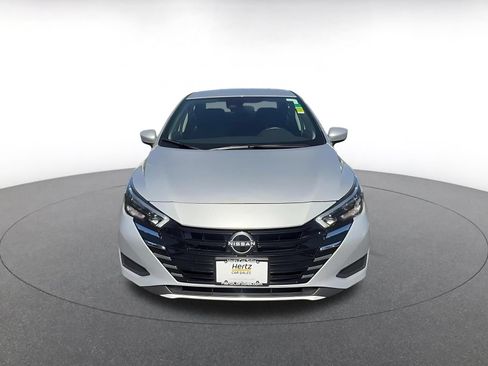 Used 2025 Nissan Versa SV FWD image 4